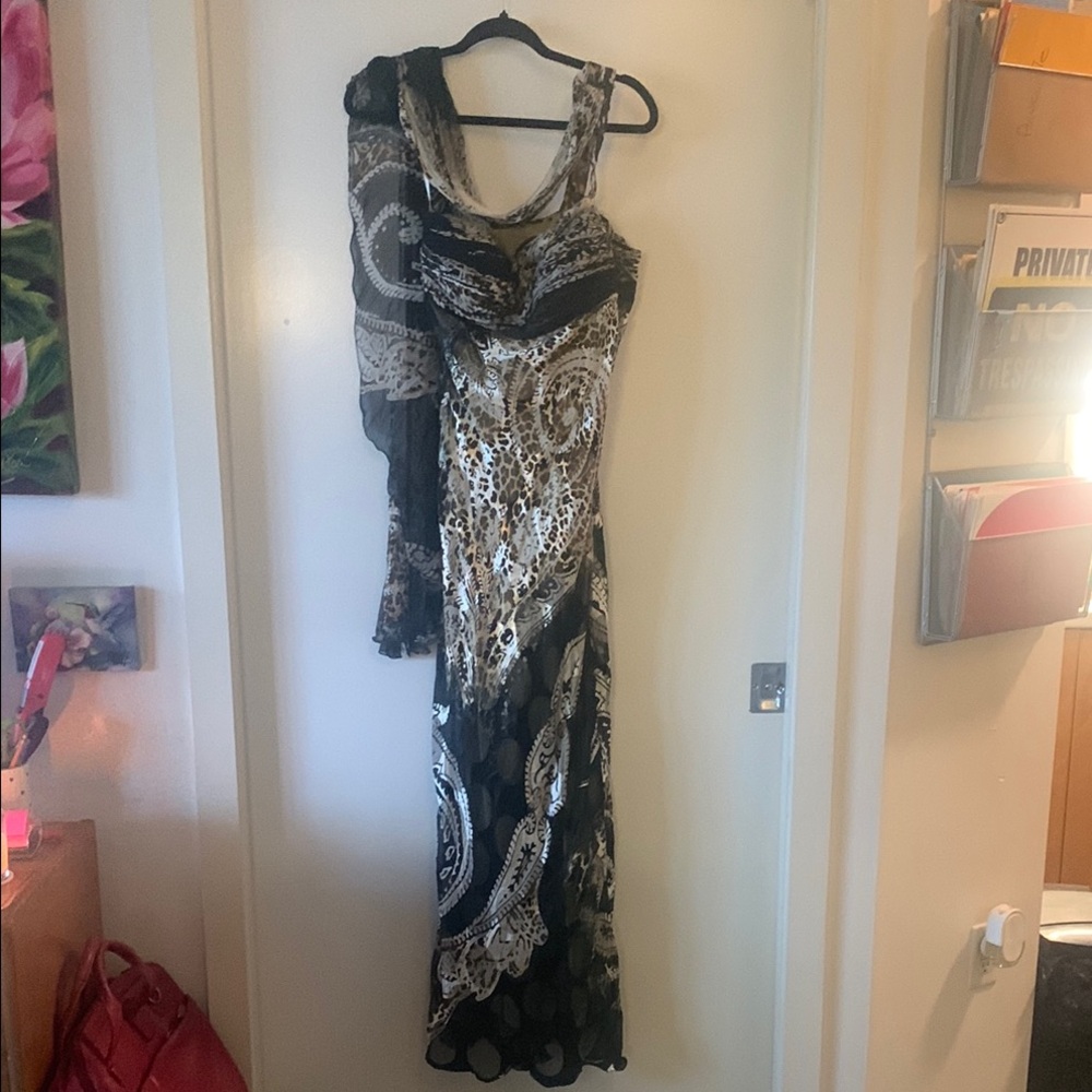 Black and Silver One Shoulder Sleeveless Gown